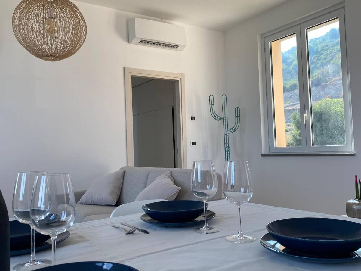 צ'רבו Incanto Sul Mare Con Enorme Terrazza E Piscina מראה חיצוני תמונה