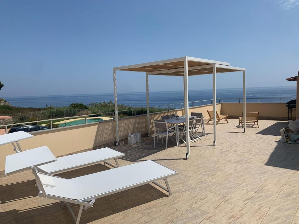 צ'רבו Incanto Sul Mare Con Enorme Terrazza E Piscina מראה חיצוני תמונה
