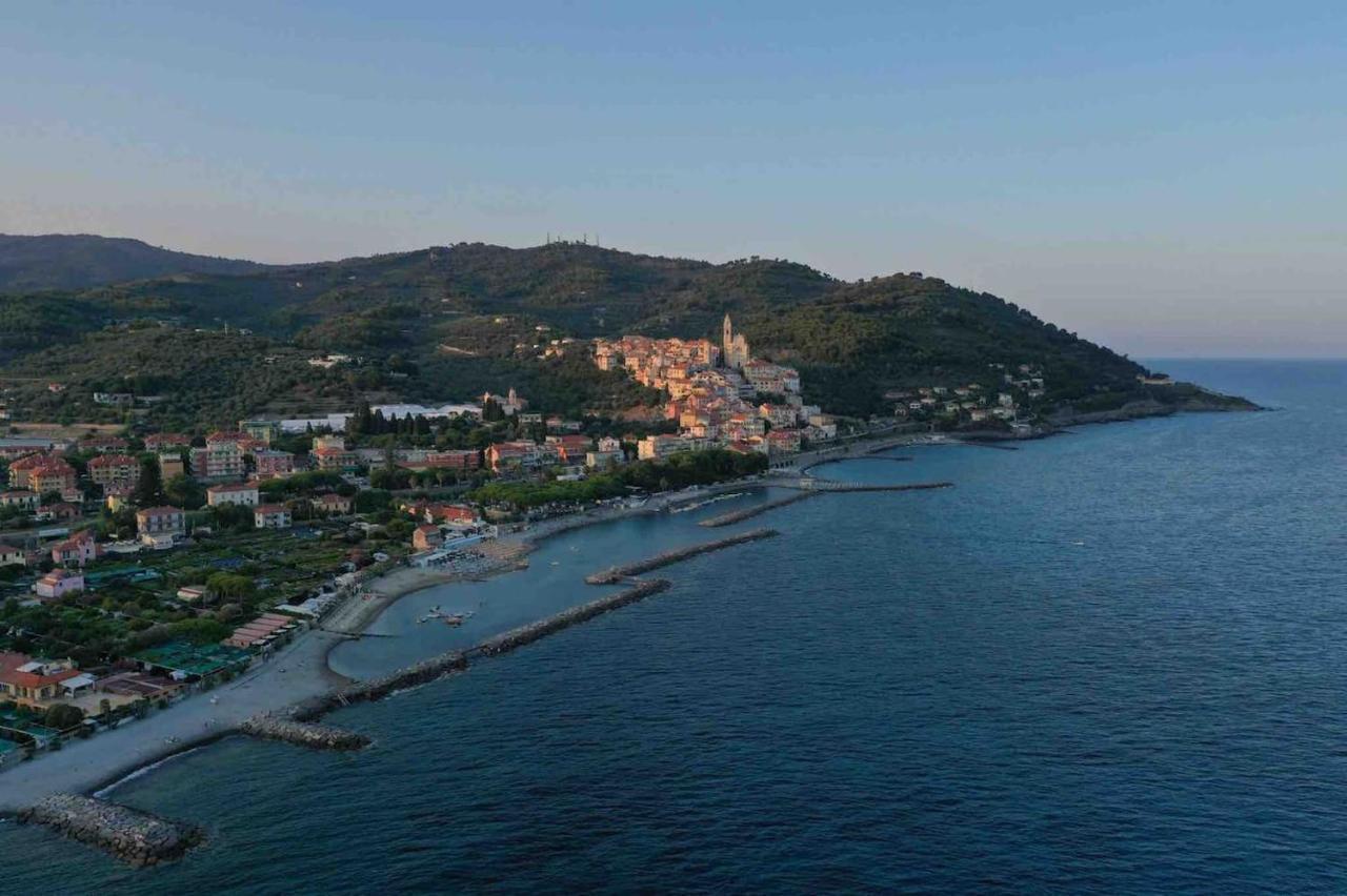 צ'רבו Incanto Sul Mare Con Enorme Terrazza E Piscina מראה חיצוני תמונה