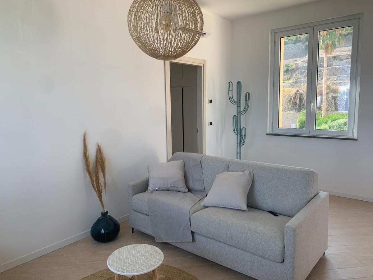 צ'רבו Incanto Sul Mare Con Enorme Terrazza E Piscina מראה חיצוני תמונה