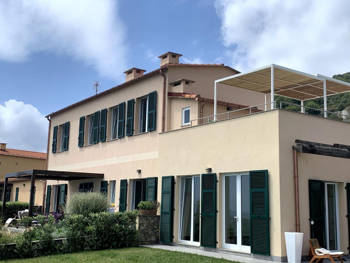 צ'רבו Incanto Sul Mare Con Enorme Terrazza E Piscina מראה חיצוני תמונה
